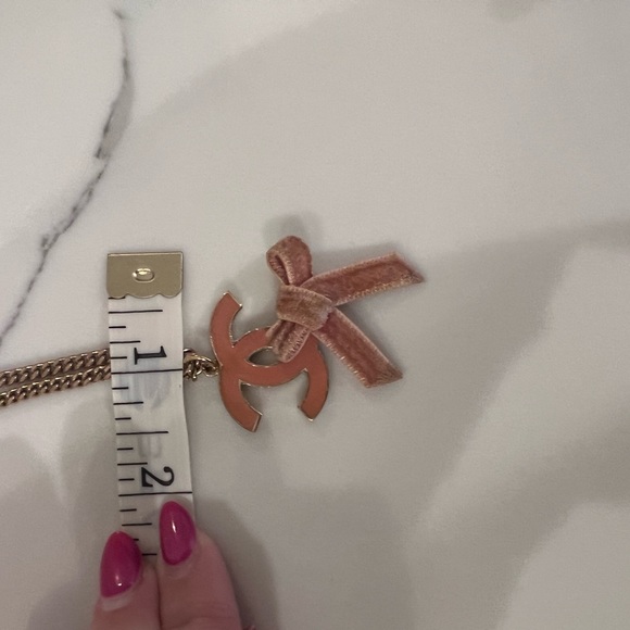 🆕 Chanel CC Bow chain necklace , in box - Picture 15 of 15
